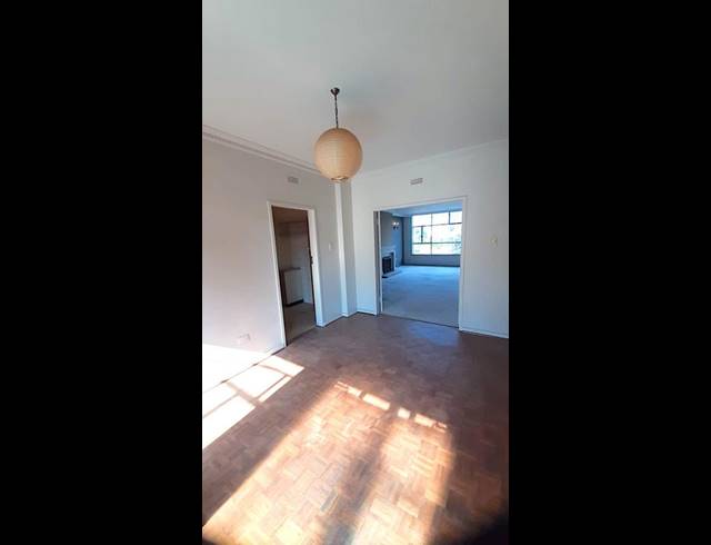 1 BEDROOM APARTMENT FOR SALE IN SANDOWN